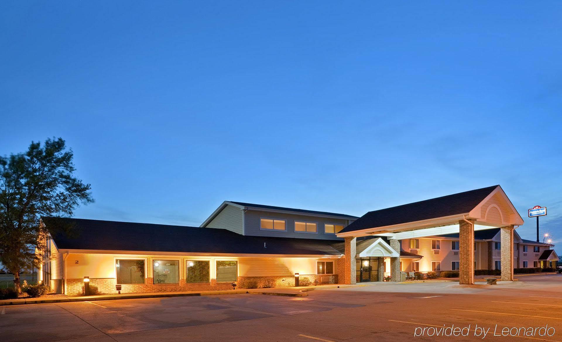 Americinn By Wyndham Marshall Екстер'єр фото